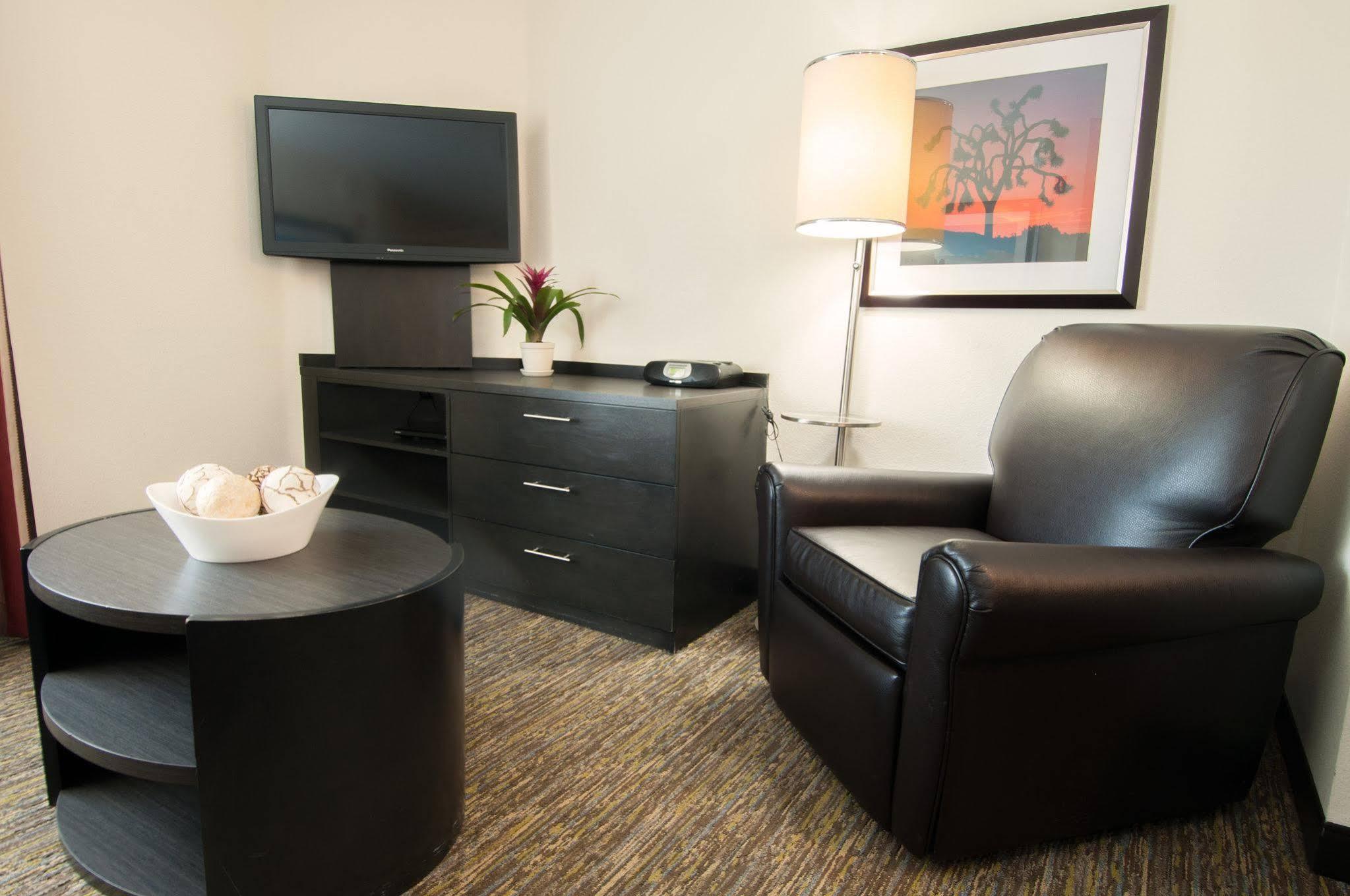 Sonesta Simply Suites Anaheim Гардън Гроув Екстериор снимка