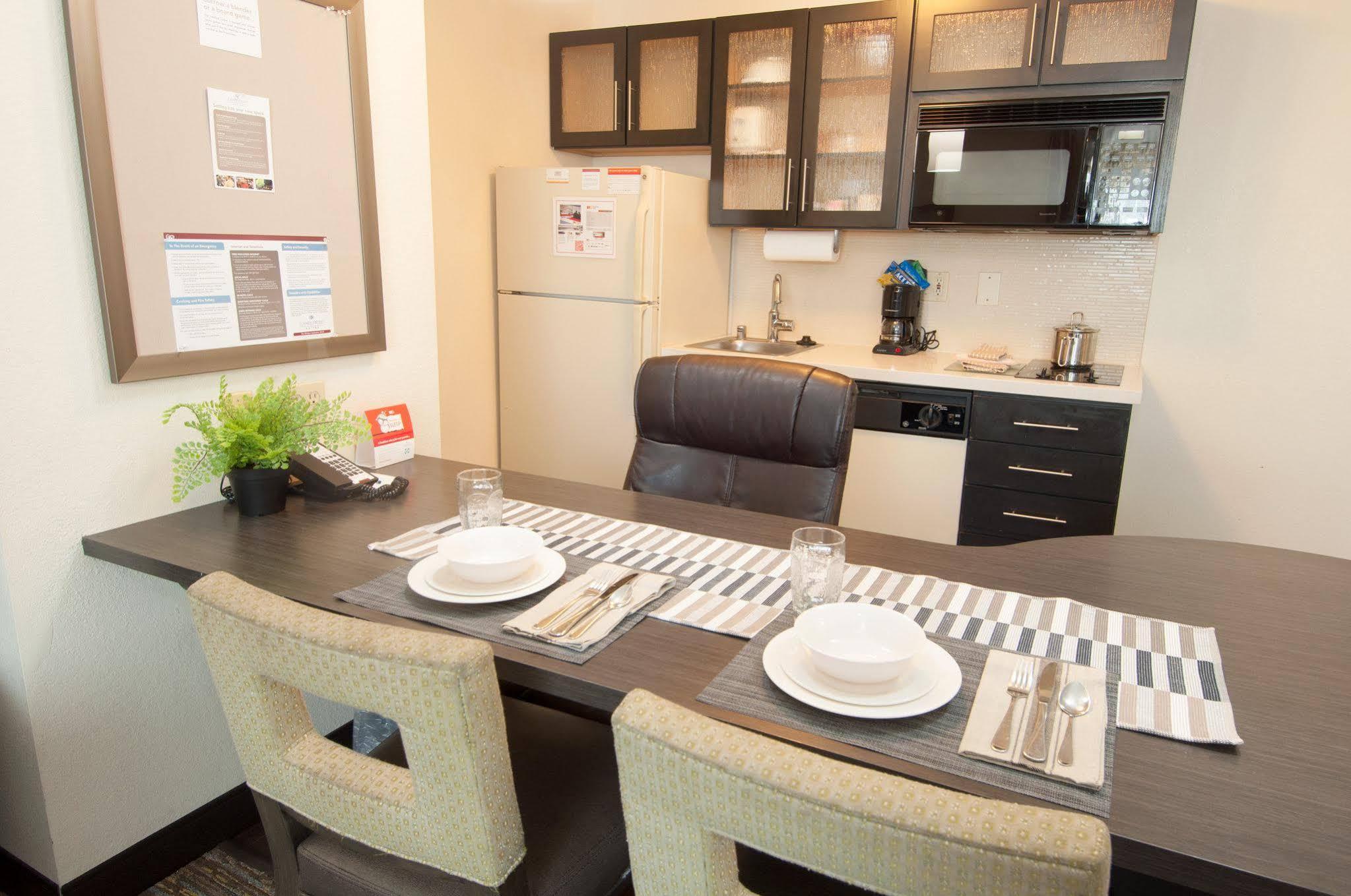 Sonesta Simply Suites Anaheim Гардън Гроув Екстериор снимка