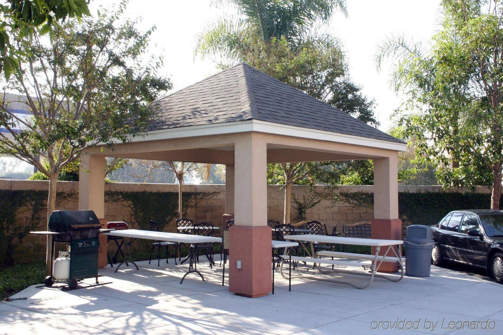 Sonesta Simply Suites Anaheim Гардън Гроув Съоръжения снимка