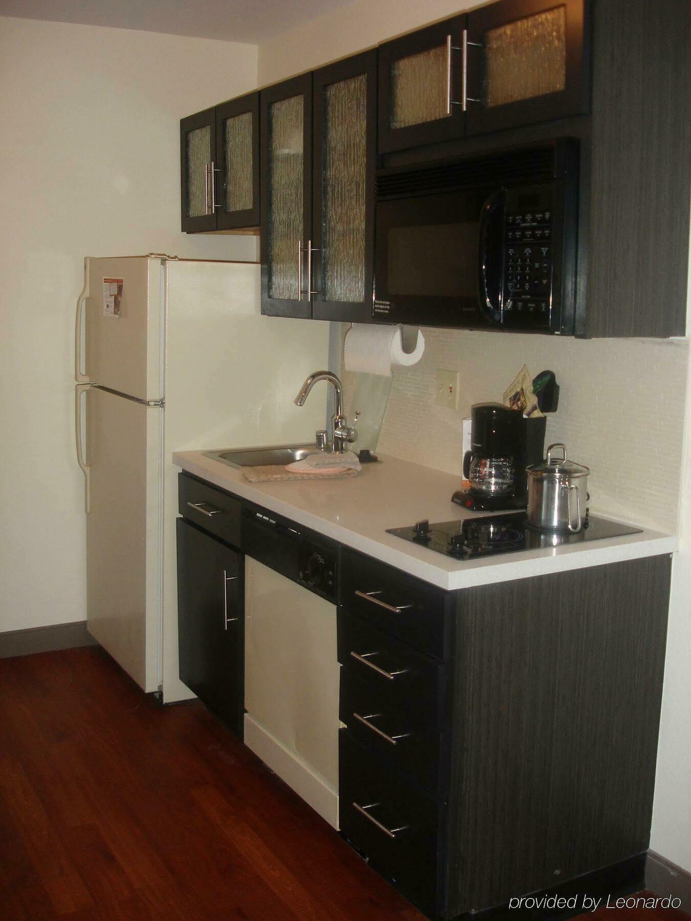 Sonesta Simply Suites Anaheim Гардън Гроув Екстериор снимка